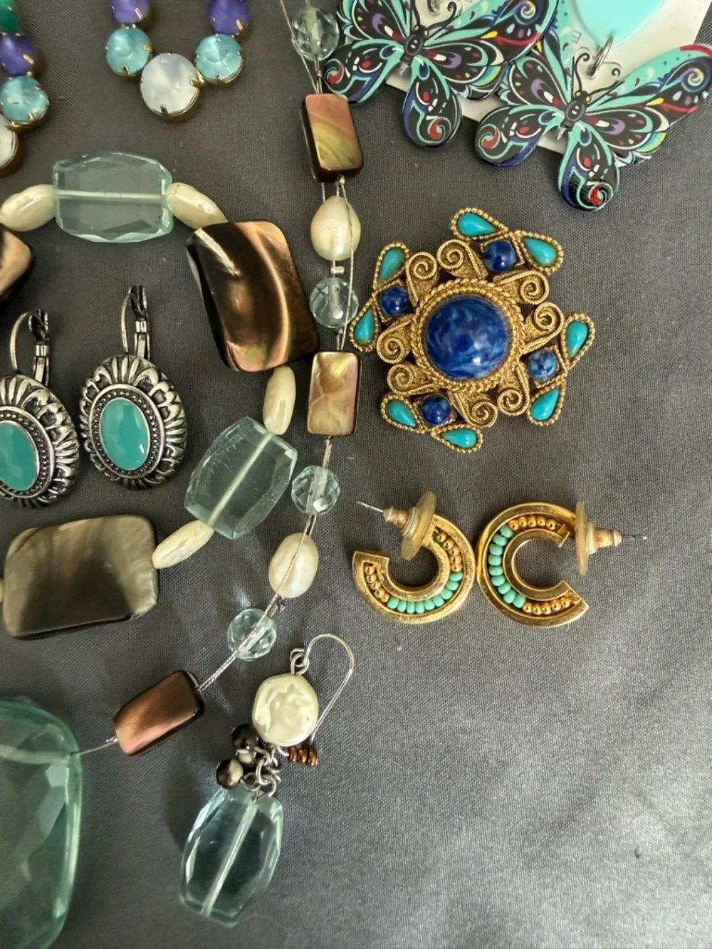 Vintage to New Turquoise and Aqua Jewelry Lot - Picture 5 of 12